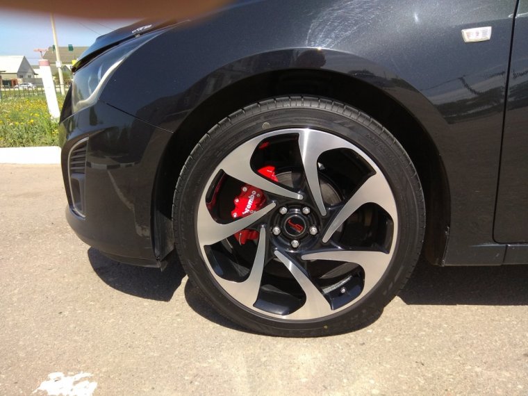 Суппорта бронзового цвета АМГ