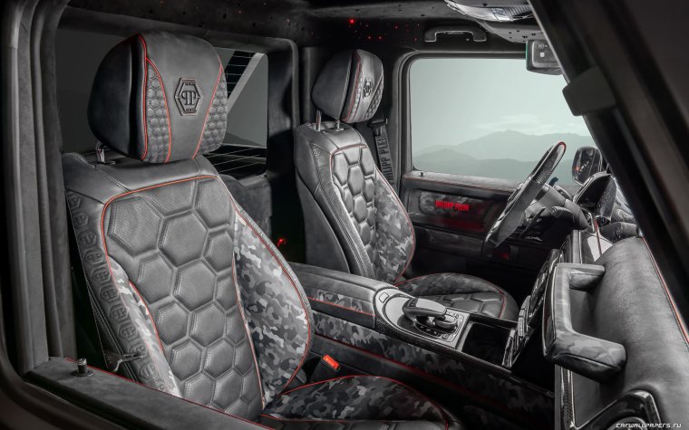 Машина Мерседес Бенц Гелендваген салон