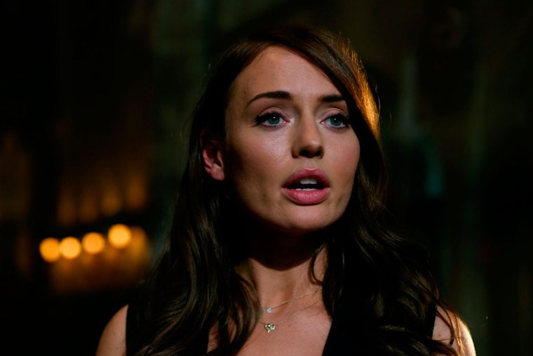 Трансформеры последний рыцарь Лора Хэддок