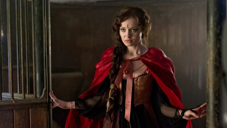 Изабелла манер трансформеры последний рыцарь