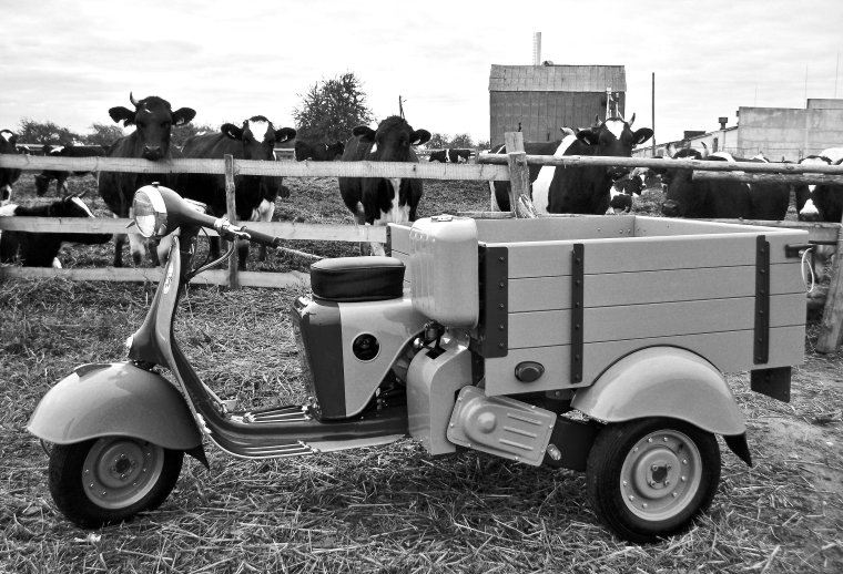 Мотороллер Вятка грузовой мг-150