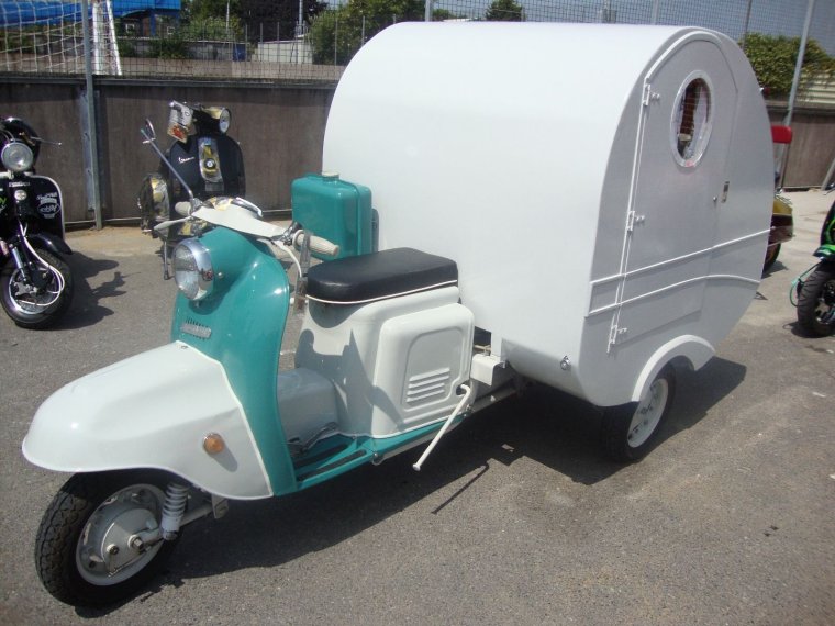 Мотороллер муравей кемпинг