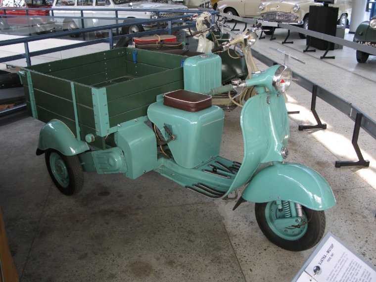 Мотороллер Вятка мг-150