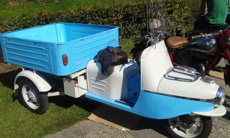 Грузовой мотороллер Чезета 505