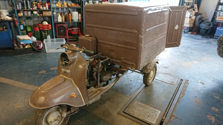 Мотороллер муравей снизу