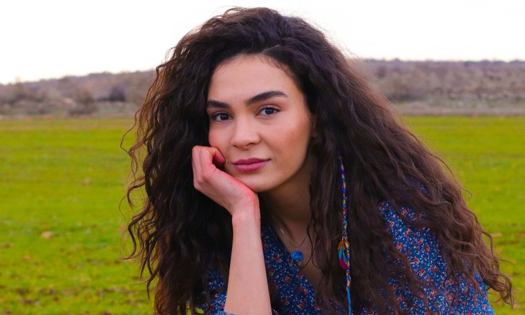 Эбру Шахин ветреный