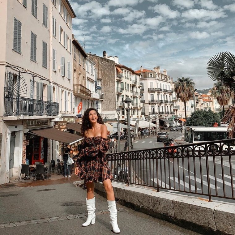 Эбру Шахин 2022