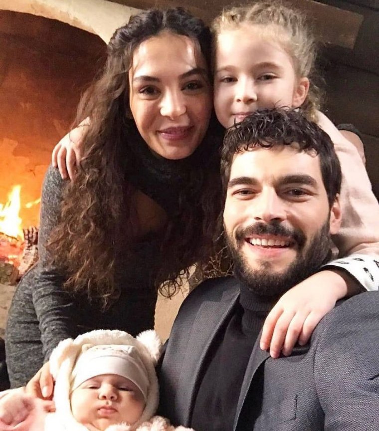 Эбру Шахин 18