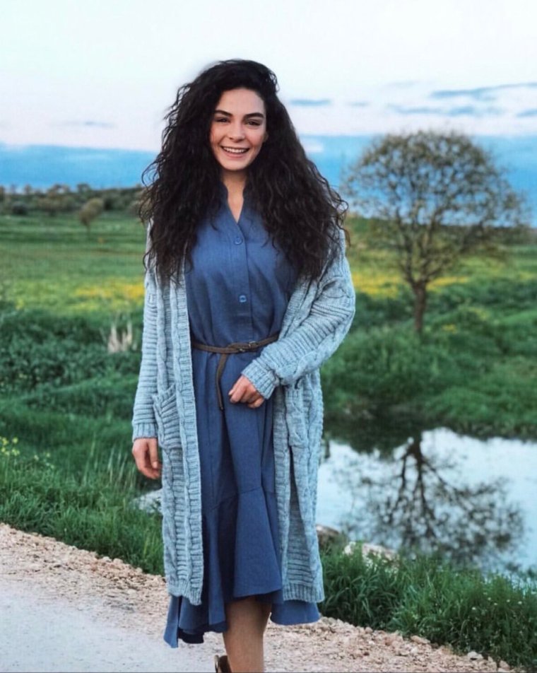 Эбрар Демирбилек актриса