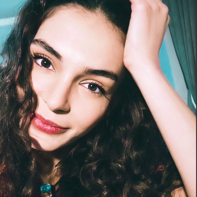 Эбру Шахин 2020