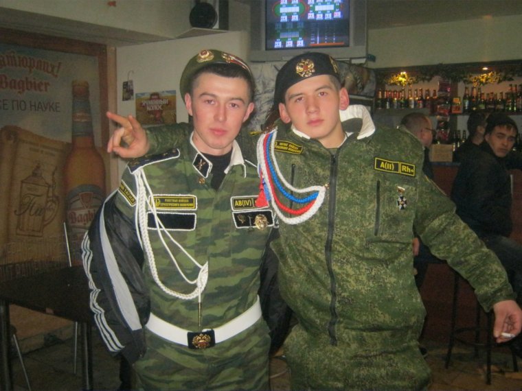 Швейные войска солдат