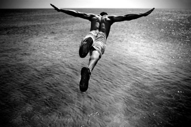 Человек в прыжке