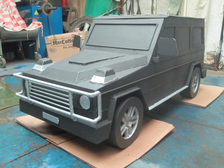 Картонный Гелендваген