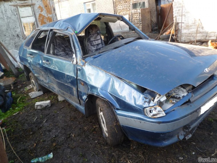 ВАЗ 2114 В аварийном состоянии