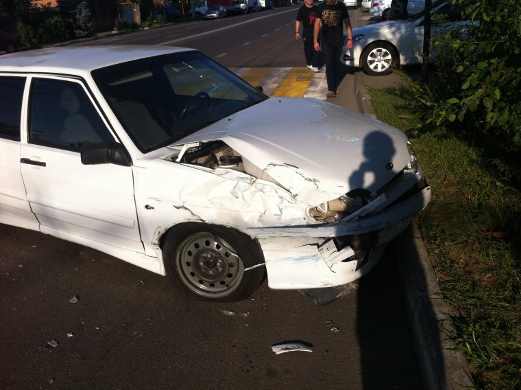 Битый ВАЗ 2112