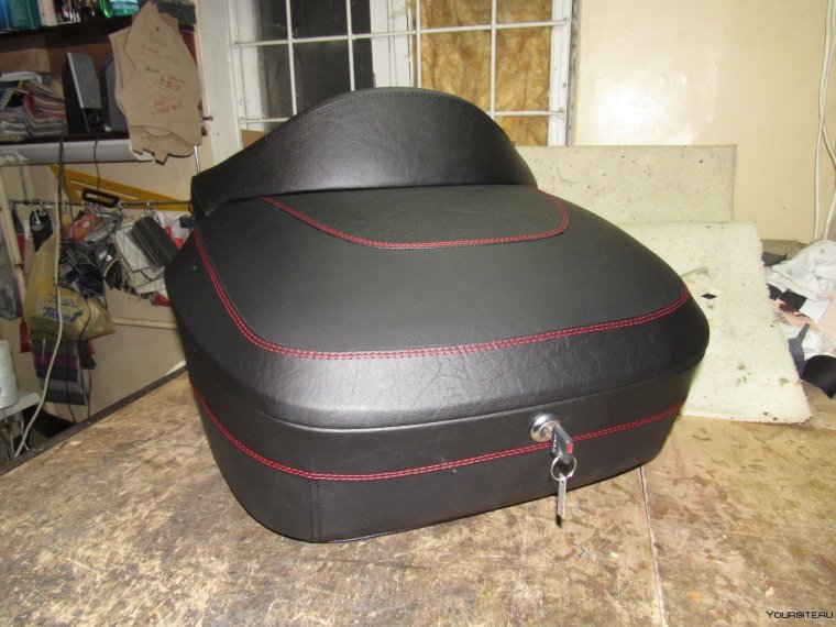 Honda 750 кофр Центральный