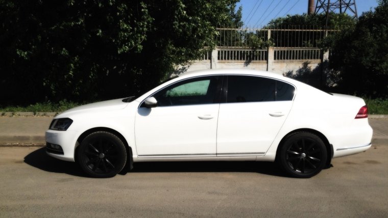 Chevrolet Cruze черный на дисках