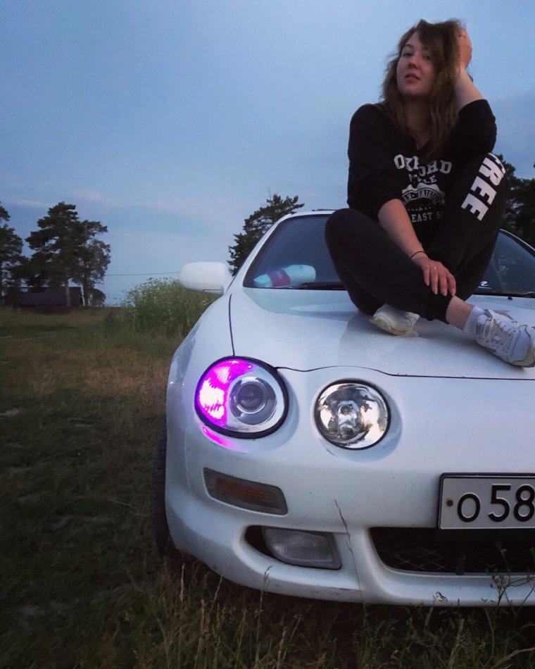 Тойота Селика розовая пантера