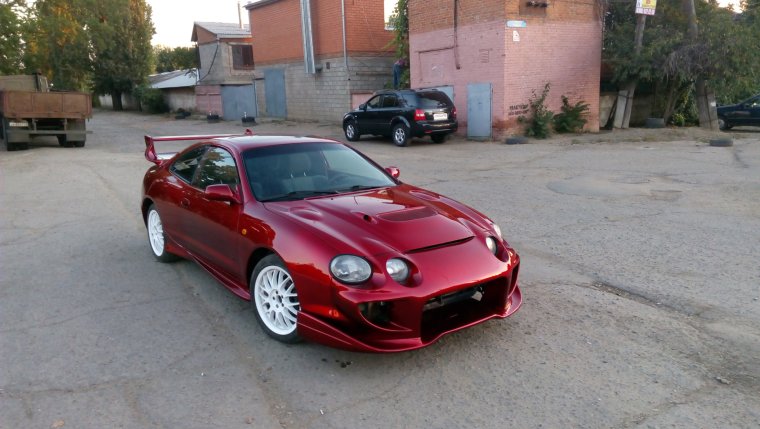 Тойота Селика т200 красная