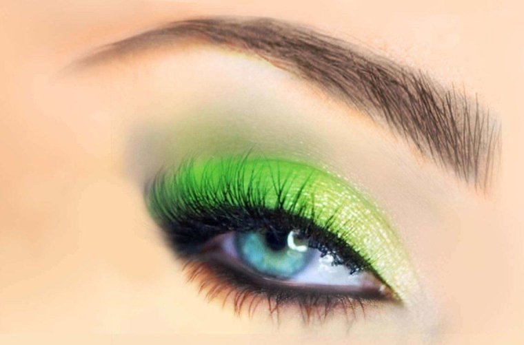 Яркий макияж глаз