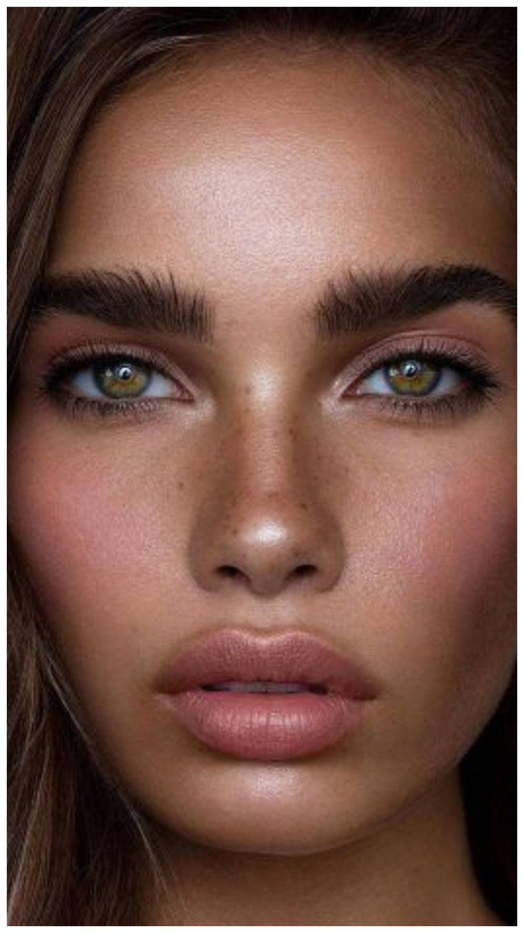 Амира Амирова