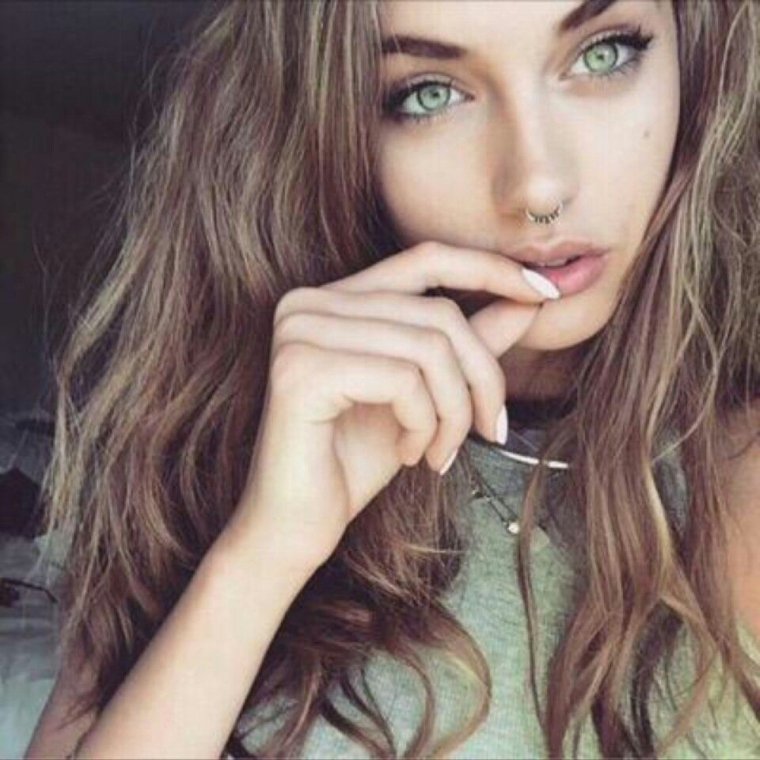 Макияж с зелеными тенями