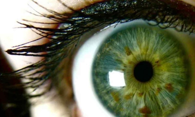 Макияж с нарощенными ресницами