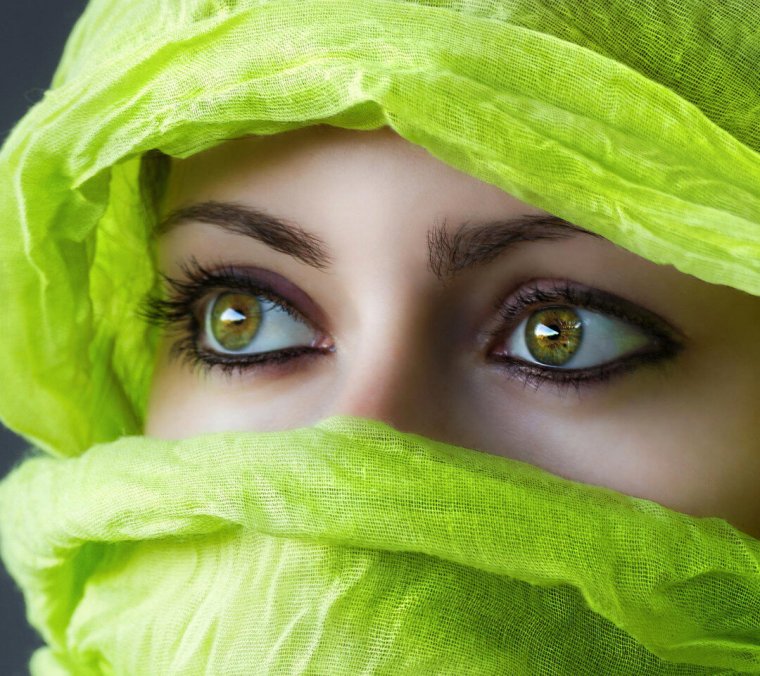 Глаза девушки