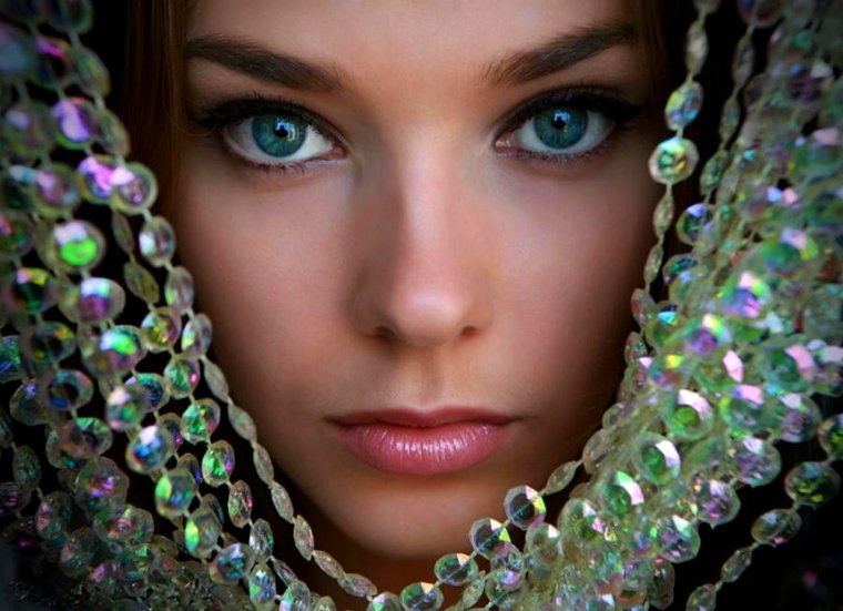 Зелёные глаза