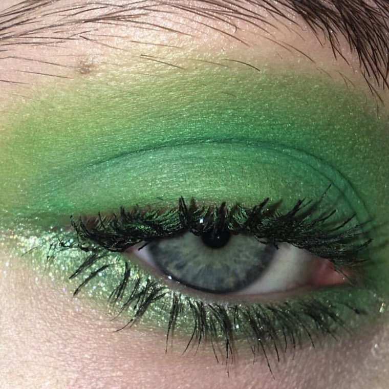 Селина Скиндер веснушки