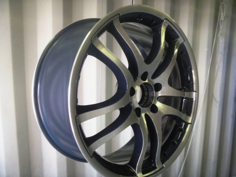 Двухцветные литые диски