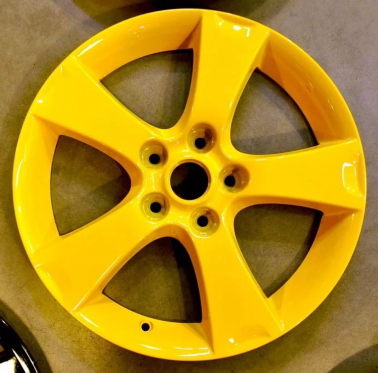 Желтые литые диски
