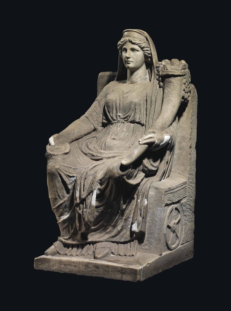 Богиня Фортуна с рогом изобилия