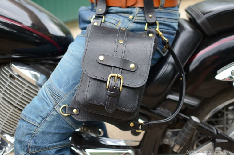 Центральная кожаная сумка на мотоцикл