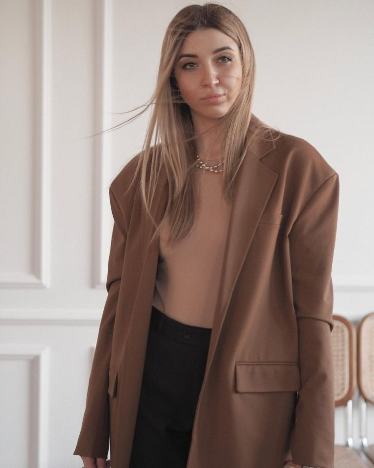 Катя Котаро