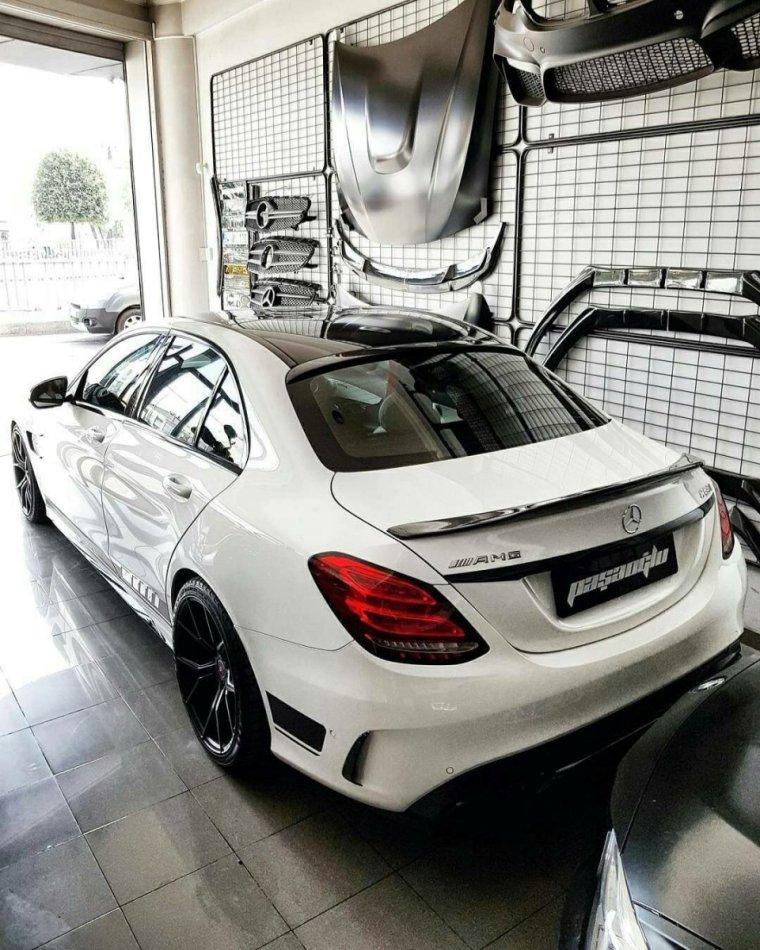 Мерседес 124 на штампах