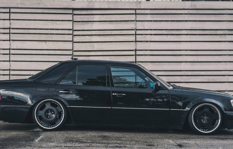 Мерседес АМГ 63