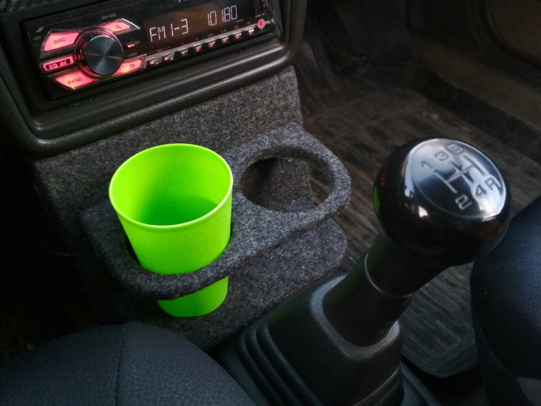 Подстаканник в ВАЗ 2114