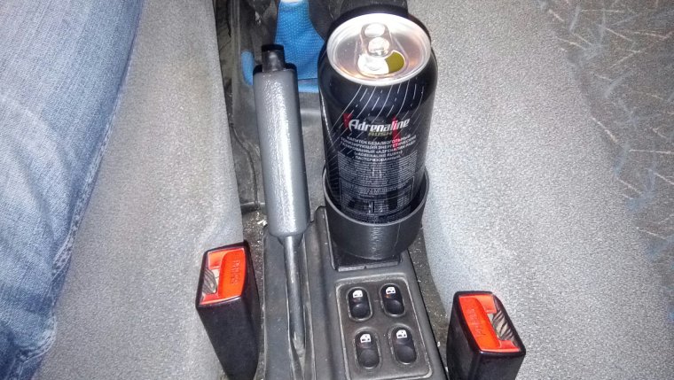 Подстаканник Пежо 206