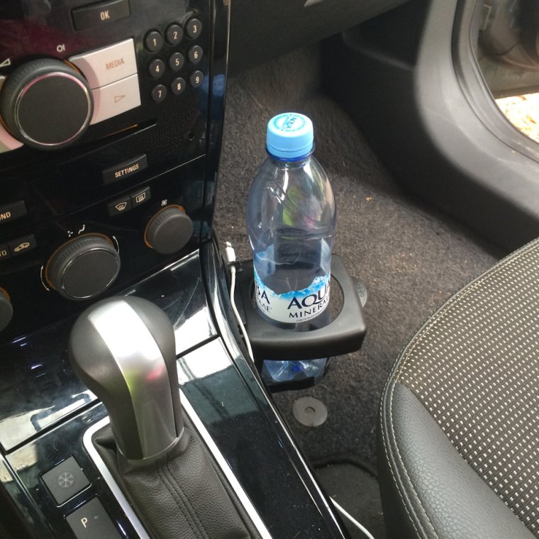 Opel Astra h 2008 подстаканник