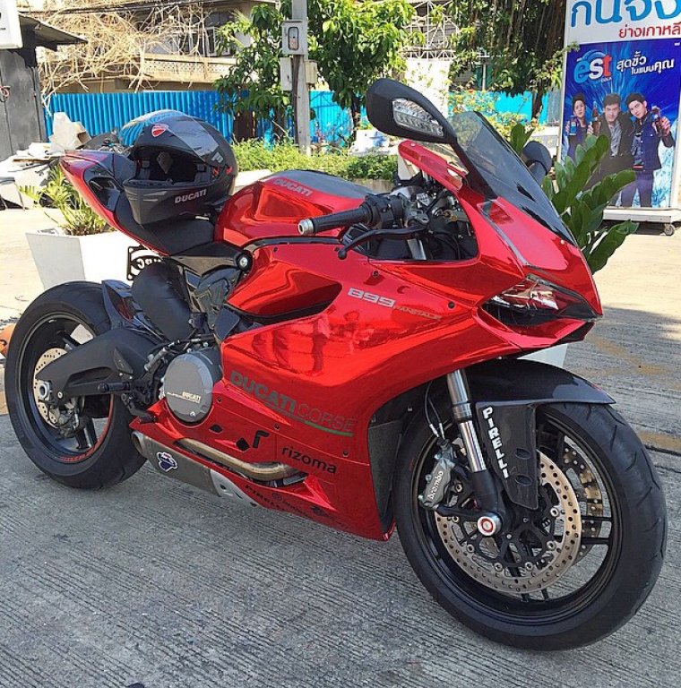 Арт мотоцикл Дукати