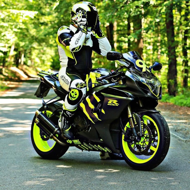 Мото райдеры