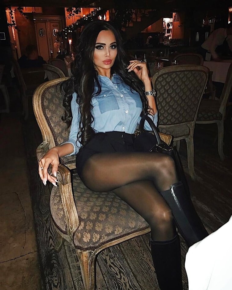 Нита Кузьмина ножки