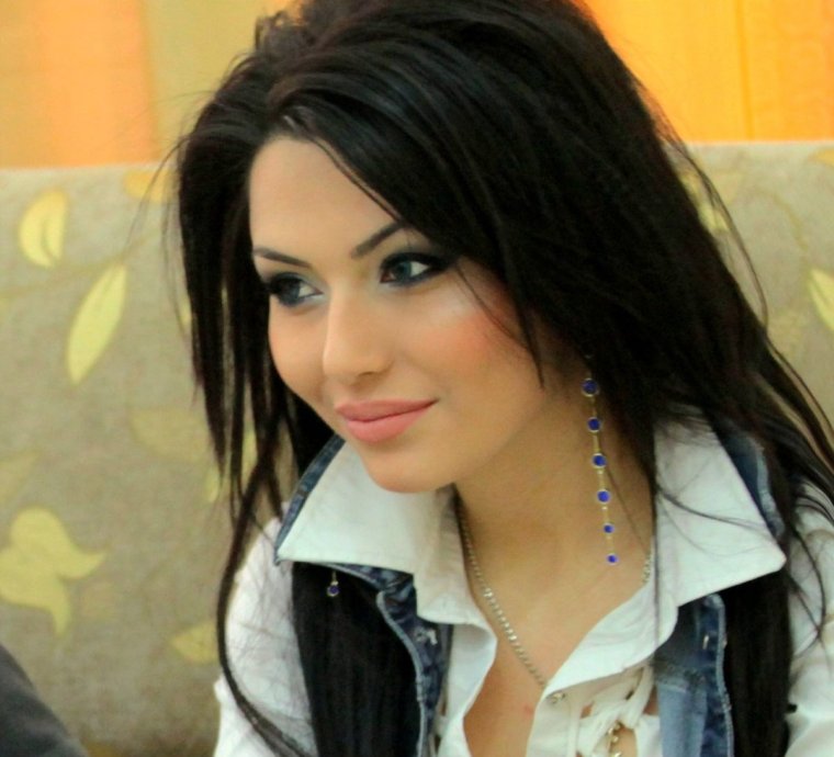 Кавказская певица Самира