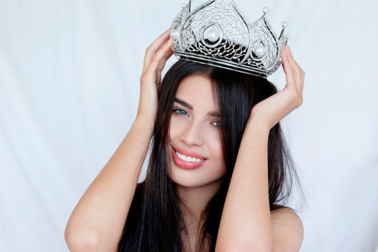 Жемал Сапарова платках