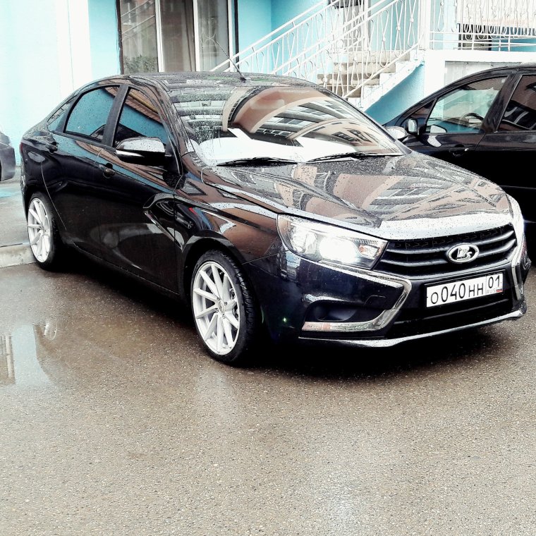 Lada Vesta r17 черная