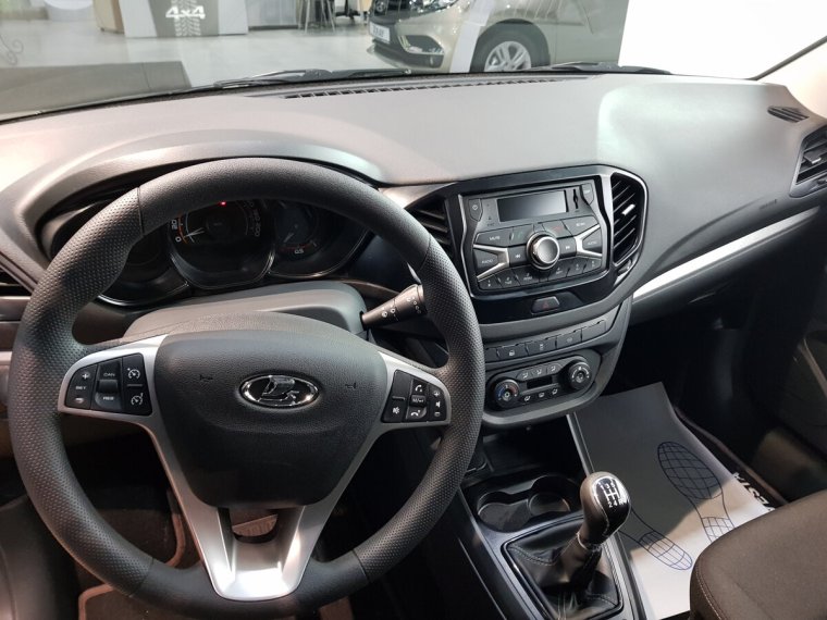 Лада Веста Люкс