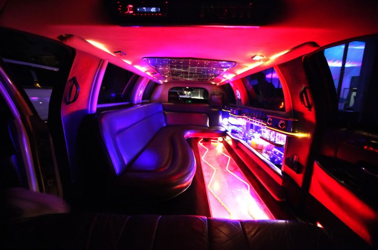 Лимузин Ламборджини салон