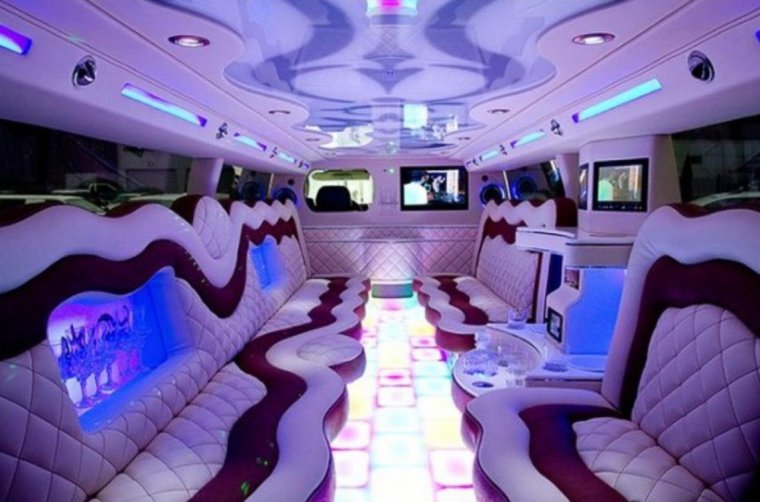 Лимузин Хаммер салон