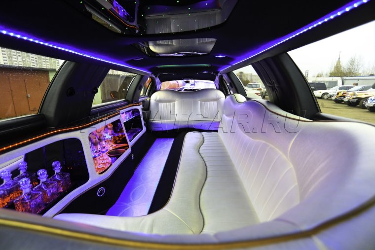 Эскалибур Фантом лимузин белый